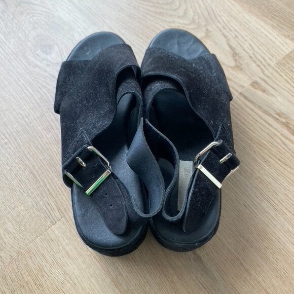 Black Suede H&M Platform Sandals - Picture 3 of 5